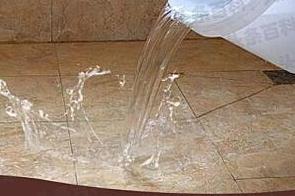 临沧市漏水维修 免砸砖防水材料该如何施工